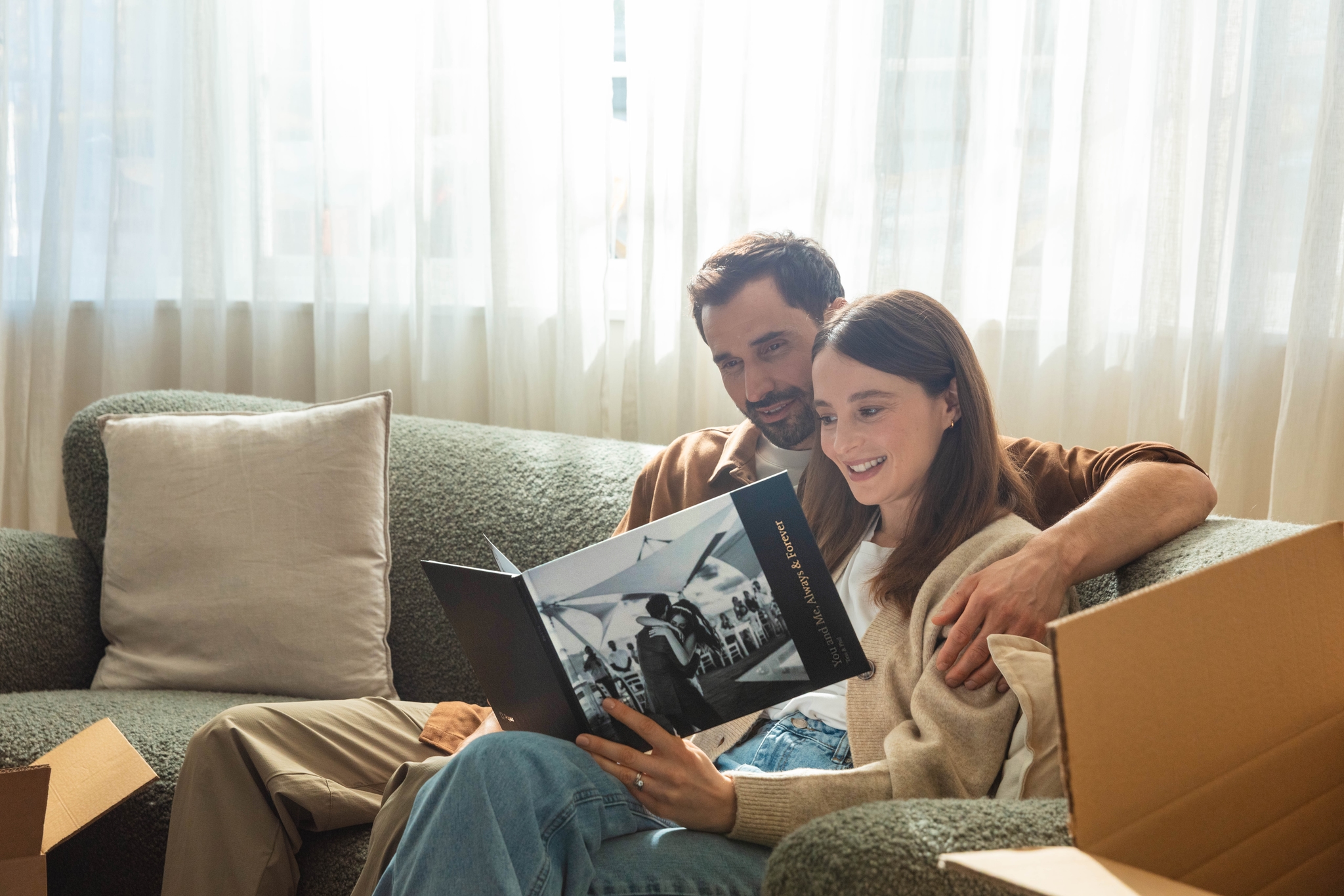 Personalized wedding books to tell your story